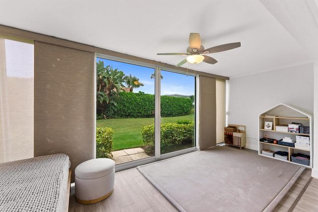 5720 Old Ocean Boulevard 4w, Ocean Ridge, FL 33435