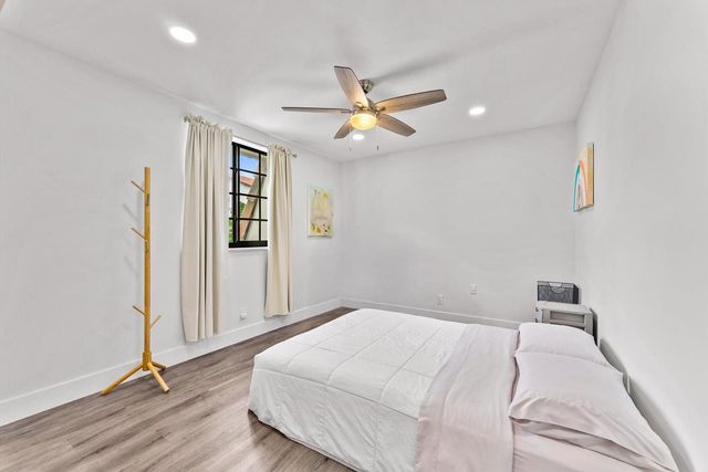 5720 Old Ocean Boulevard 4w, Ocean Ridge, FL 33435