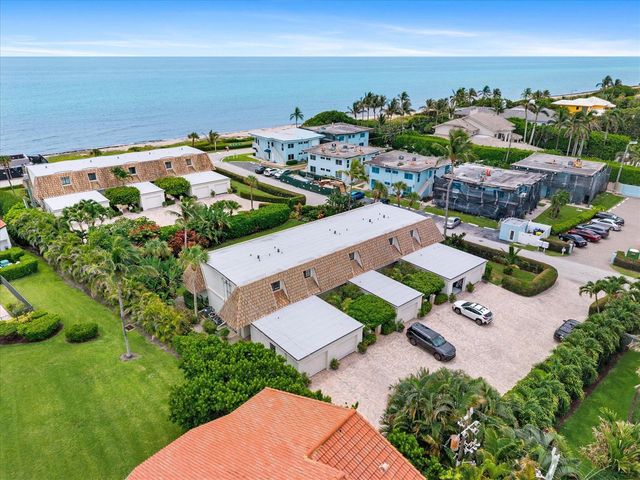 5720 Old Ocean Boulevard 4w, Ocean Ridge, FL 33435