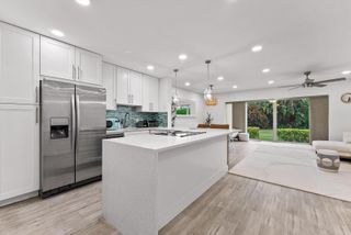 5720 Old Ocean Boulevard 4w, Ocean Ridge, FL 33435