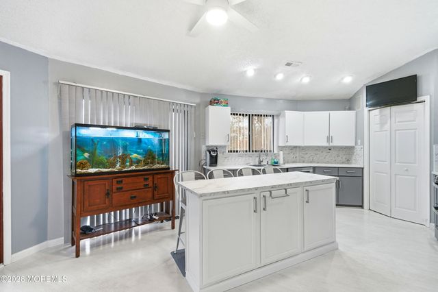 16 Snead Court, Little Egg Harbor, NJ 08087