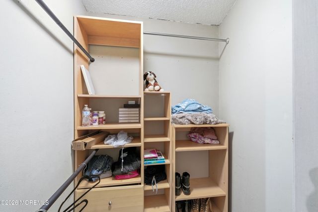 16 Snead Court, Little Egg Harbor, NJ 08087