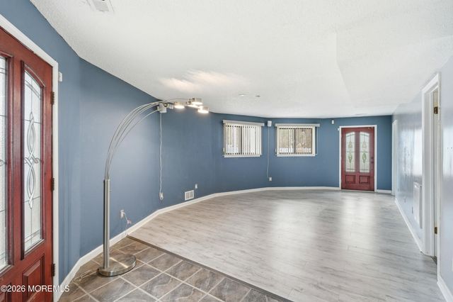 16 Snead Court, Little Egg Harbor, NJ 08087