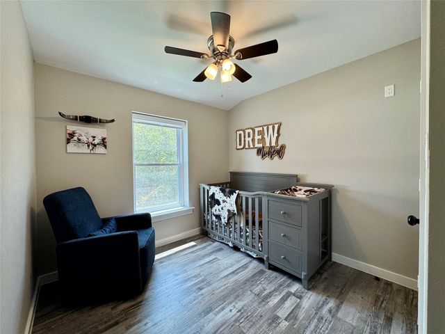 608 Mason Drive, Seven Points, TX 75143