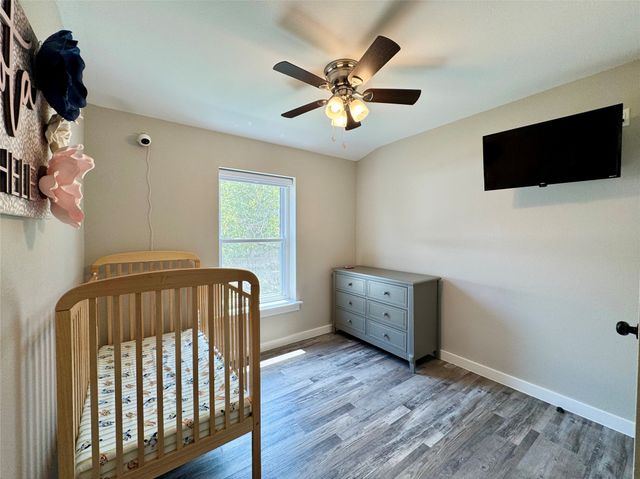 608 Mason Drive, Seven Points, TX 75143