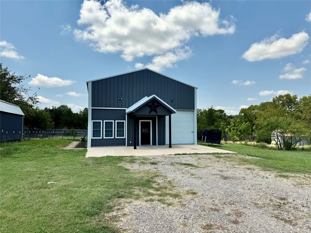 608 Mason Drive, Seven Points, TX 75143