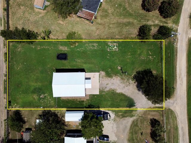 608 Mason Drive, Seven Points, TX 75143