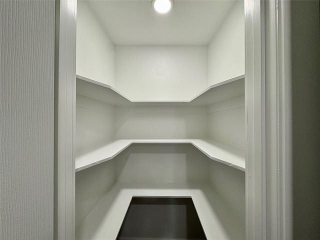 608 Mason Drive, Seven Points, TX 75143