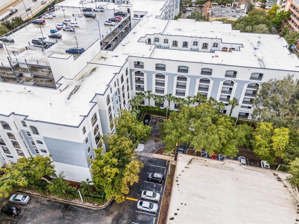 Image 35 of property listing at 202 E SOUTH STREET 4049, Orlando, FL 32801