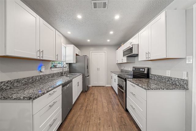 2313 Markland Street, Irving, TX 75060