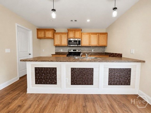 113 Thoroughbred Drive, Guyton, GA 31312
