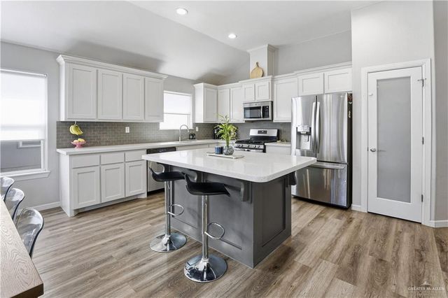 403 S Viento Dorado Street, Mission, TX 78572