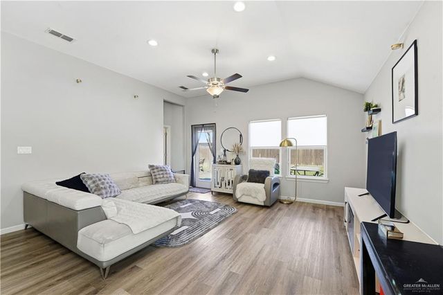 403 S Viento Dorado Street, Mission, TX 78572