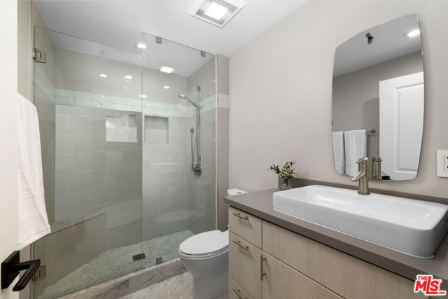 930 N Doheny Drive 317, West Hollywood, CA 90069