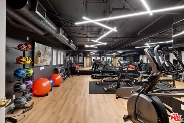930 N Doheny Drive 317, West Hollywood, CA 90069