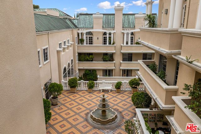 930 N Doheny Drive 317, West Hollywood, CA 90069
