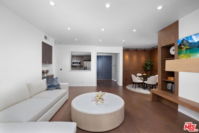 930 N Doheny Drive 317, West Hollywood, CA 90069