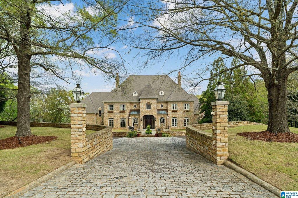 4539 HIGH COURT CIRCLE, Hoover, AL 35242