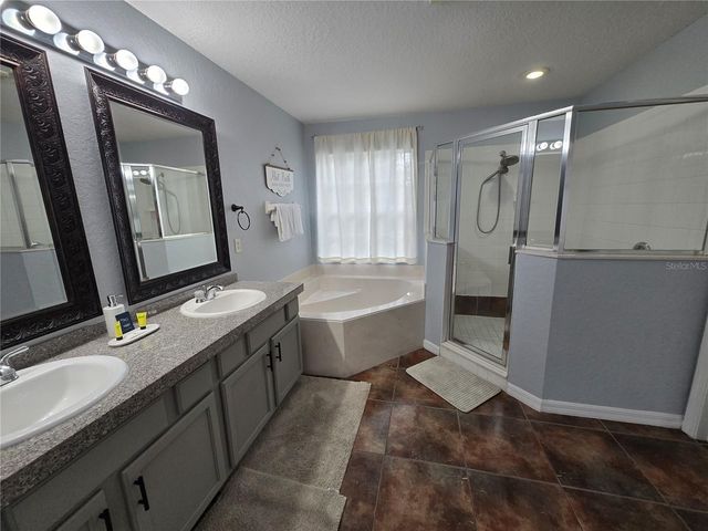 930 OXFORD DRIVE, Davenport, FL 33897