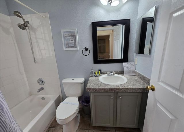 930 OXFORD DRIVE, Davenport, FL 33897