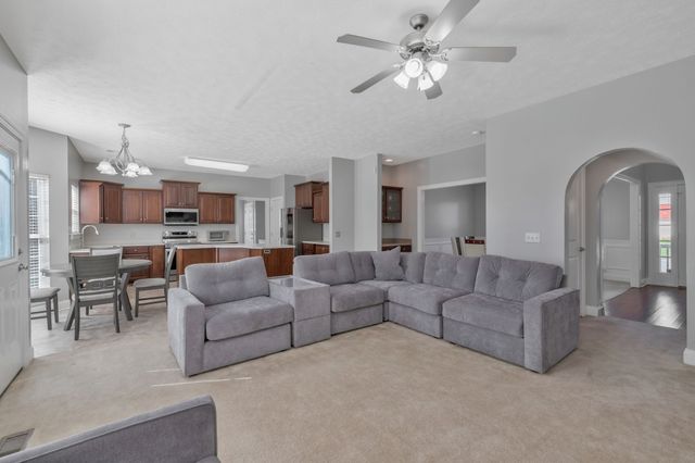 212 Stecoah Ct, Antioch, TN 37013