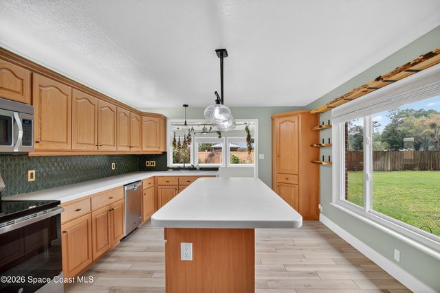 1029 Glenwood Road, Deland, FL 32720