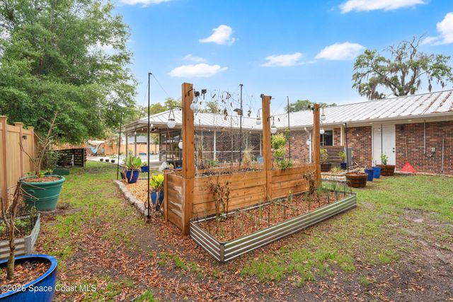 1029 Glenwood Road, Deland, FL 32720