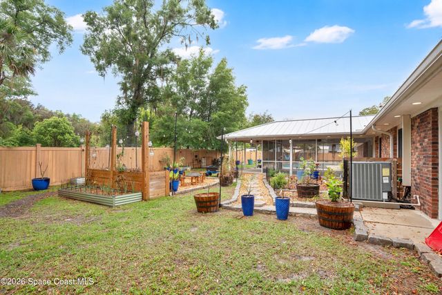1029 Glenwood Road, Deland, FL 32720