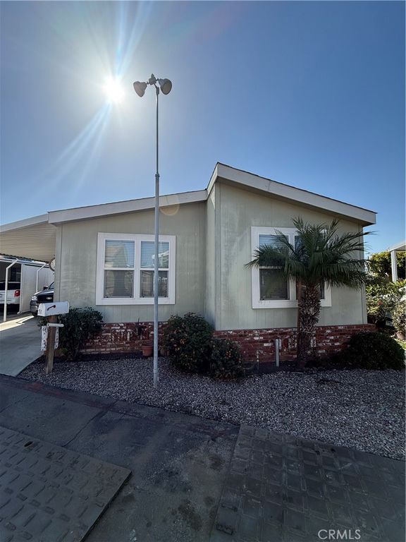 51 Maple Via, Anaheim, CA 92801 — photo 2