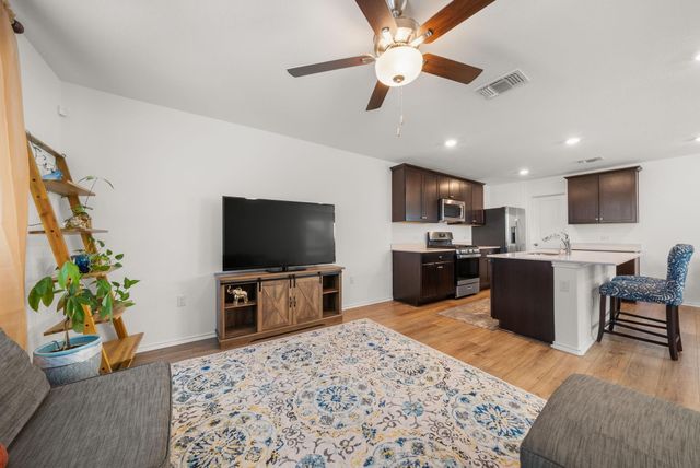 7204 Sparkling Light DR A, Del Valle, TX 78617