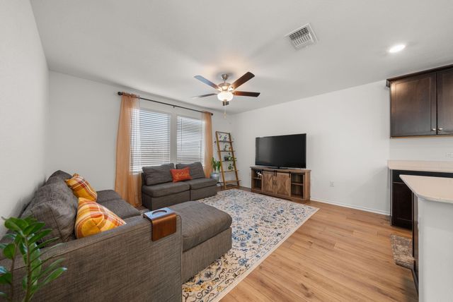 7204 Sparkling Light DR A, Del Valle, TX 78617