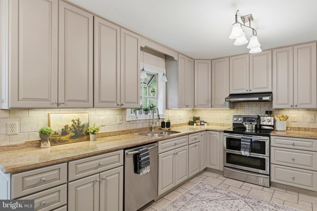 6404 PHILLIP CT, Springfield, VA 22152