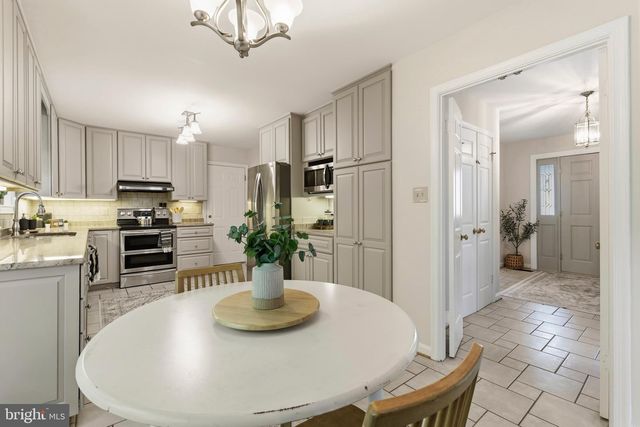 6404 PHILLIP CT, Springfield, VA 22152