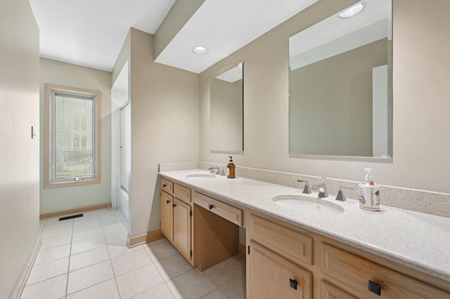 16762 S Deer Path Drive, Homer Glen, IL 60491