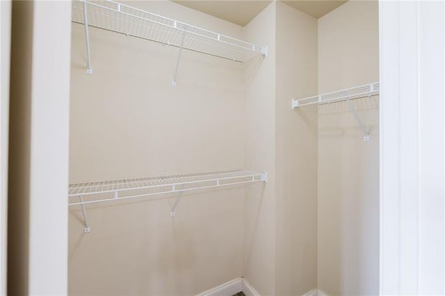 3562 Fallen Oak Drive, Buford, GA 30519