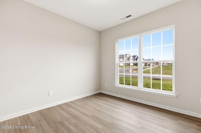 11700 Parkview Pt, Louisville, KY 40229