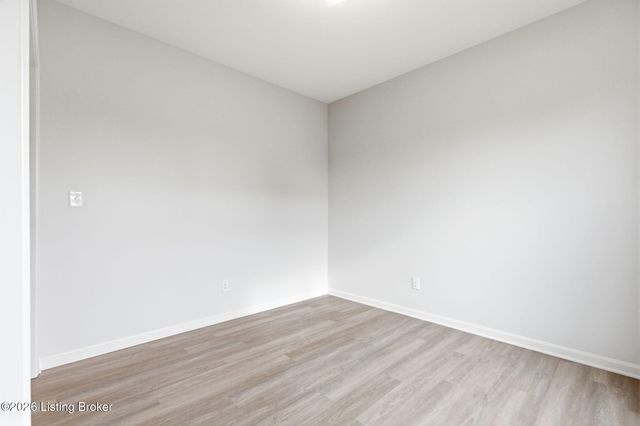 11700 Parkview Pt, Louisville, KY 40229