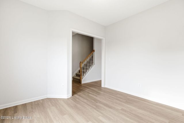 11700 Parkview Pt, Louisville, KY 40229