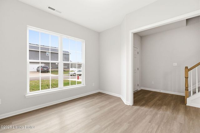 11700 Parkview Pt, Louisville, KY 40229