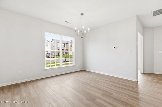 11700 Parkview Pt, Louisville, KY 40229