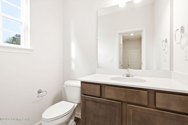 11700 Parkview Pt, Louisville, KY 40229