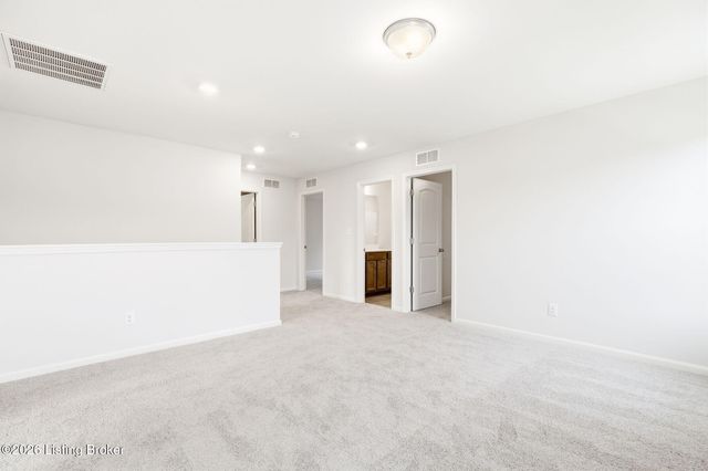 11700 Parkview Pt, Louisville, KY 40229