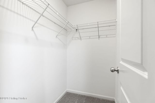 11700 Parkview Pt, Louisville, KY 40229