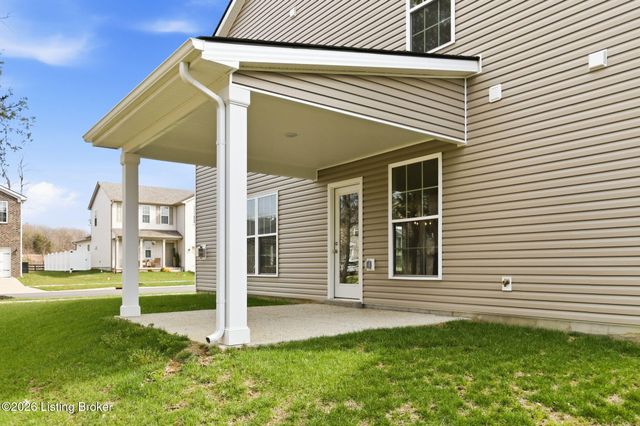 11700 Parkview Pt, Louisville, KY 40229