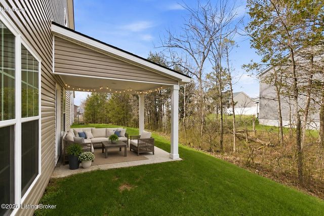 11700 Parkview Pt, Louisville, KY 40229