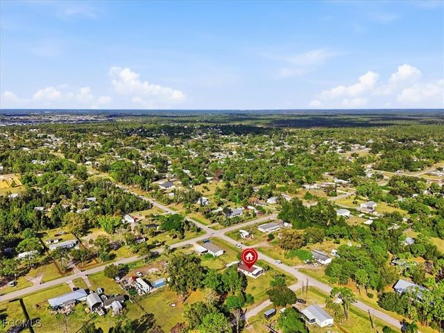 2425 Case LN, North Fort Myers, FL 33917