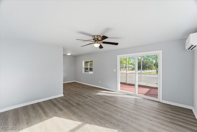 2425 Case LN, North Fort Myers, FL 33917