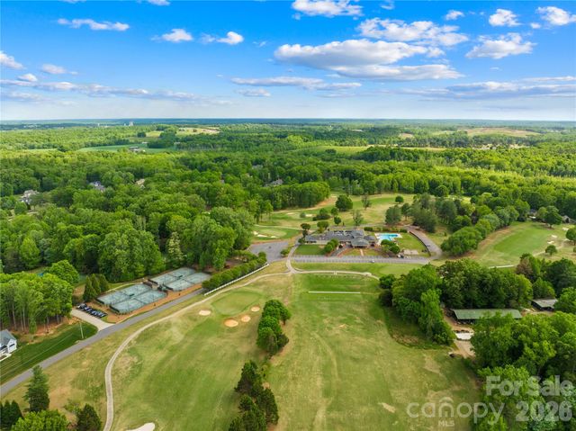 625 Saint Andrews Road, Statesville, NC 28625
