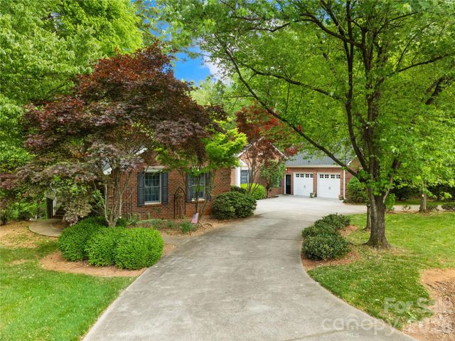 625 Saint Andrews Road, Statesville, NC 28625