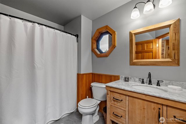 5410 SW 244th Street, Vashon, WA 98070